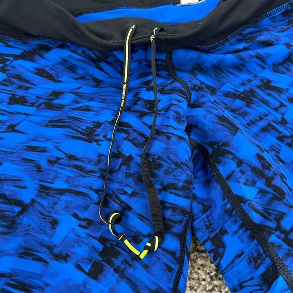 Nike Capri Athletic Leggings Size Large - Picture 5 of 6